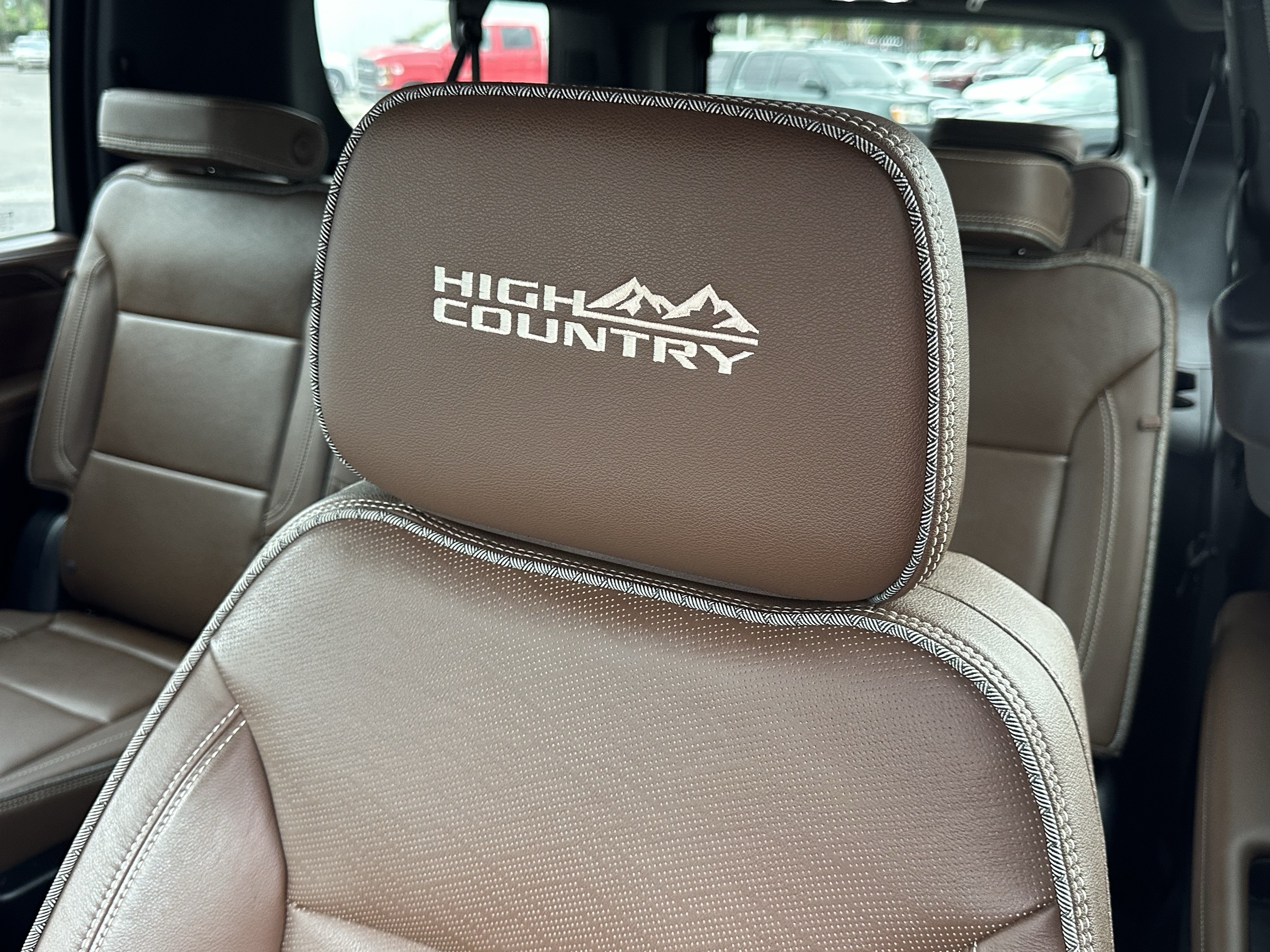 Certified 2023 Chevrolet Suburban High Country w/ Premium Package 2 AWD/4WD image 24
