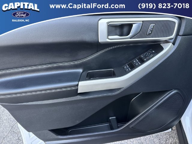 Used 2020 Ford Explorer XLT w/ Equipment Group 202A AWD/4WD image 20