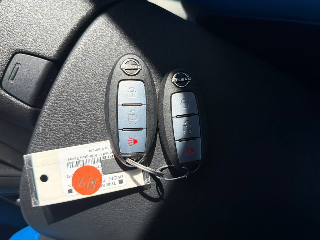 Used 2025 Nissan Z Performance w/ Floor Mat Package RWD image 25