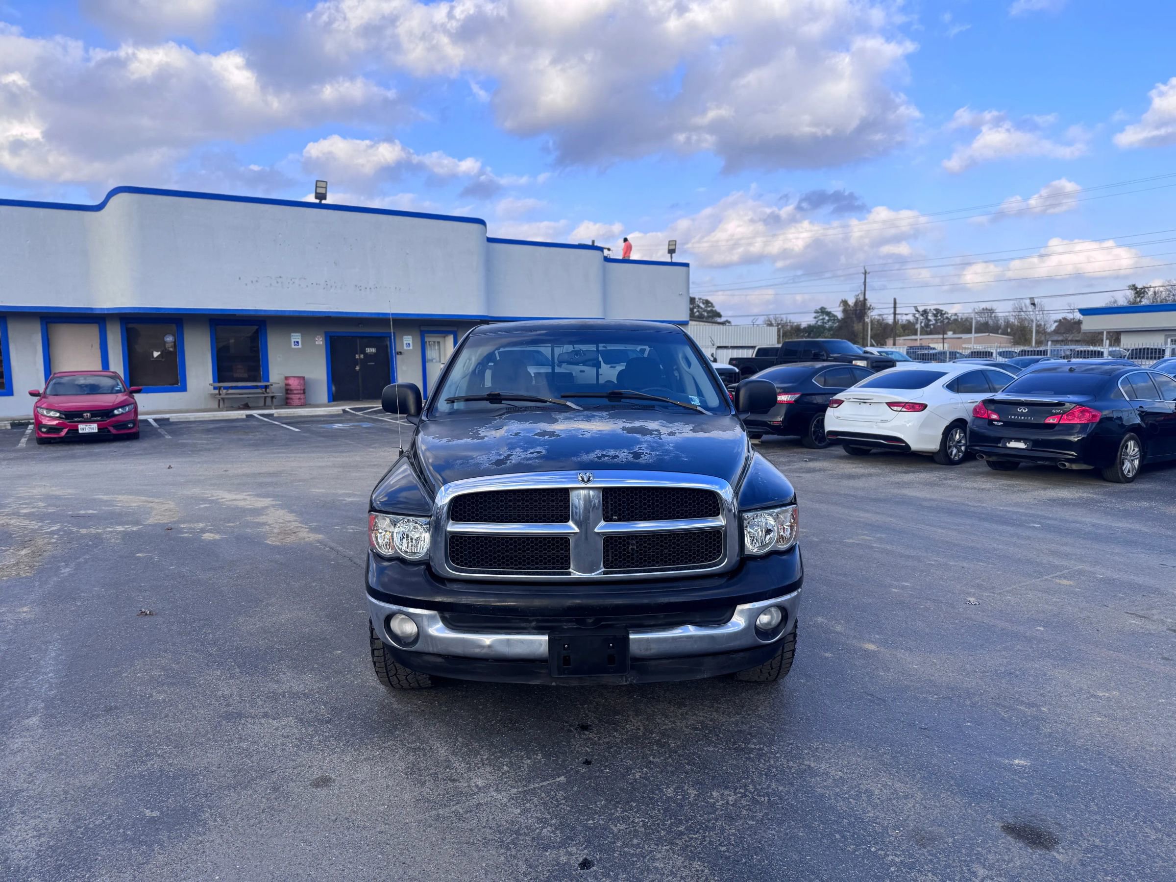 Used 2004 Dodge Ram 1500 Truck SLT image 2