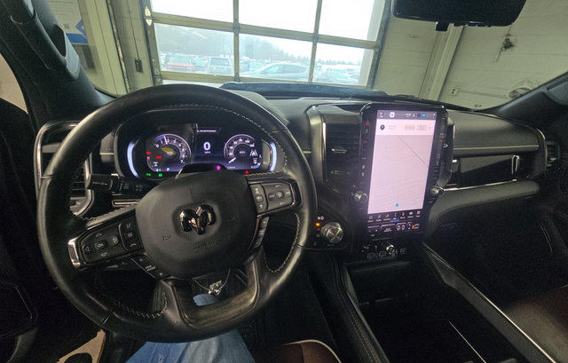 Used 2025 RAM 1500 Limited AWD/4WD image 10