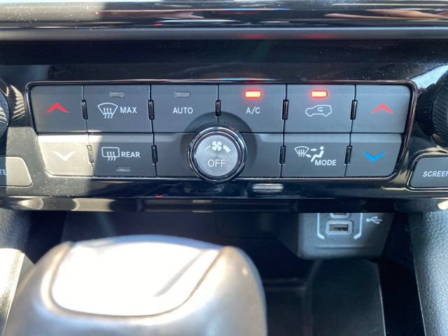 Used 2025 Jeep Compass Trailhawk AWD/4WD image 10