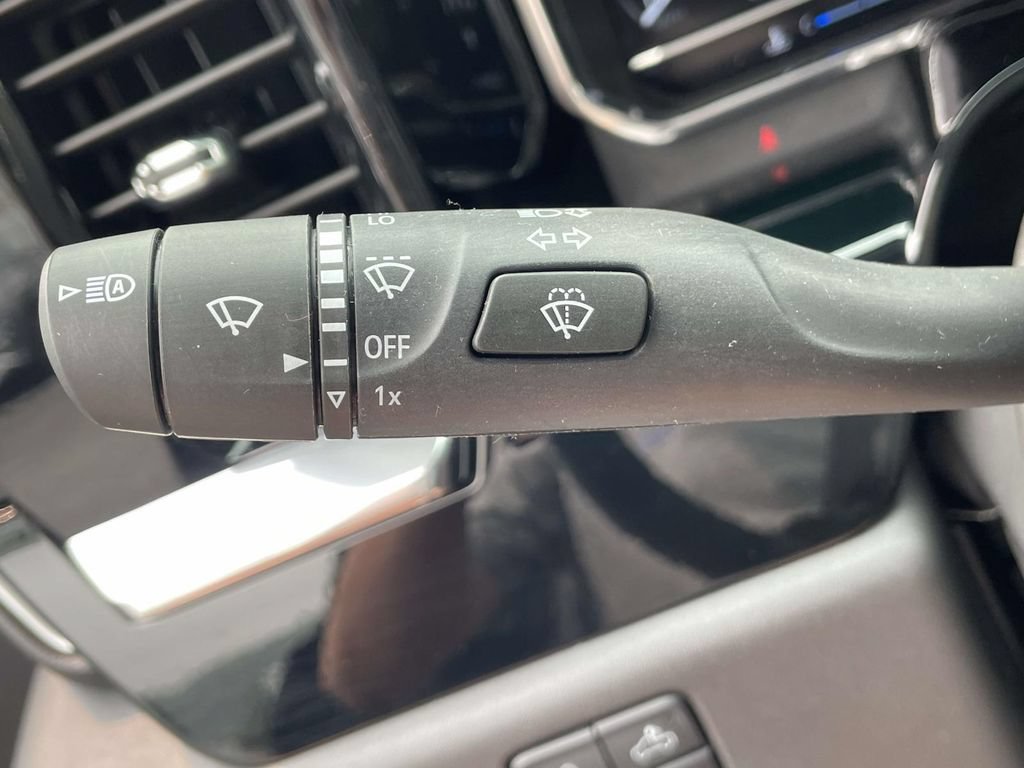Used 2024 GMC Sierra 1500 SLT w/ SLT Premium Plus Package AWD/4WD image 32