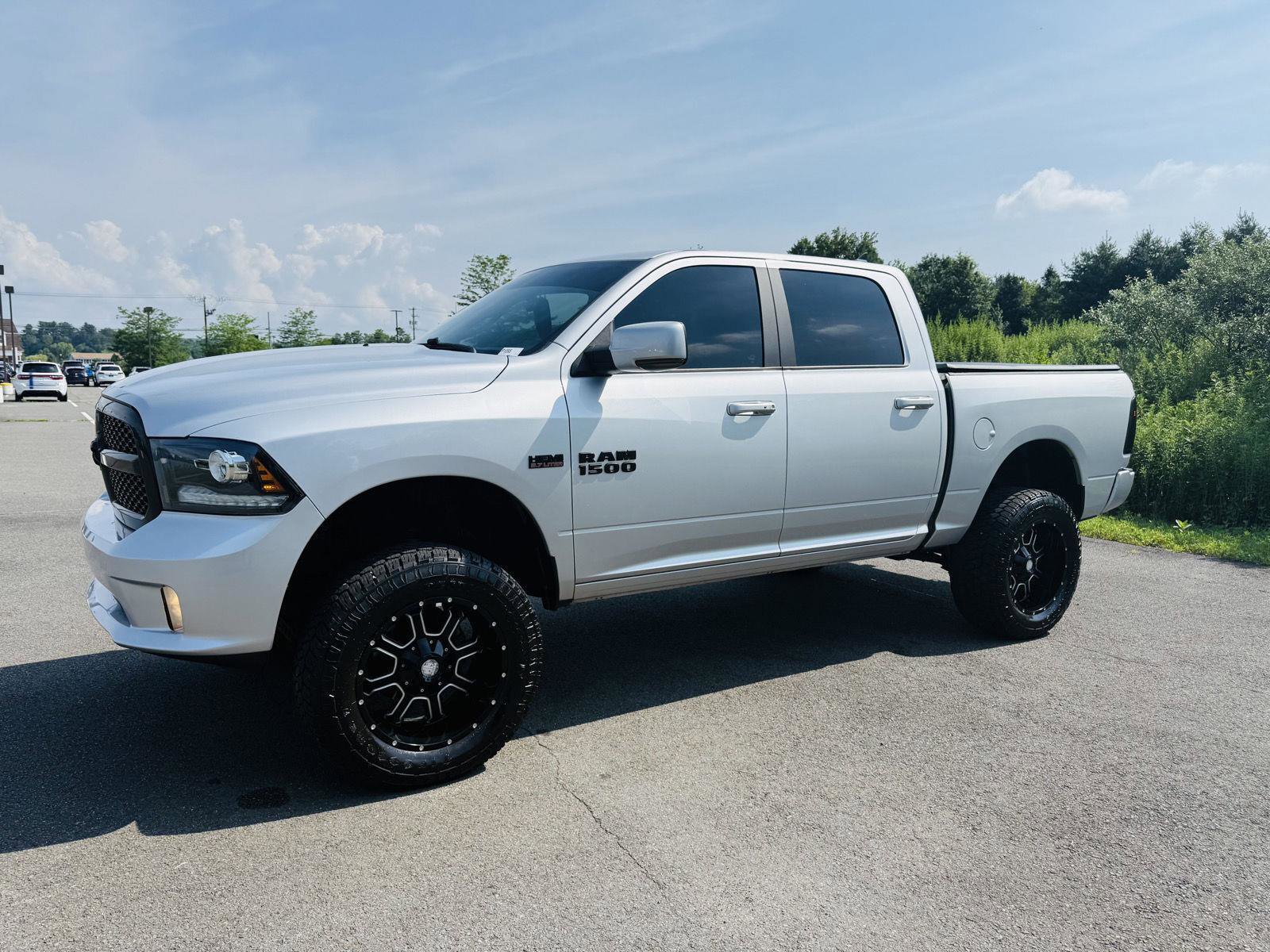 Used 2018 RAM 1500 Sport w/ Convenience Group image 3