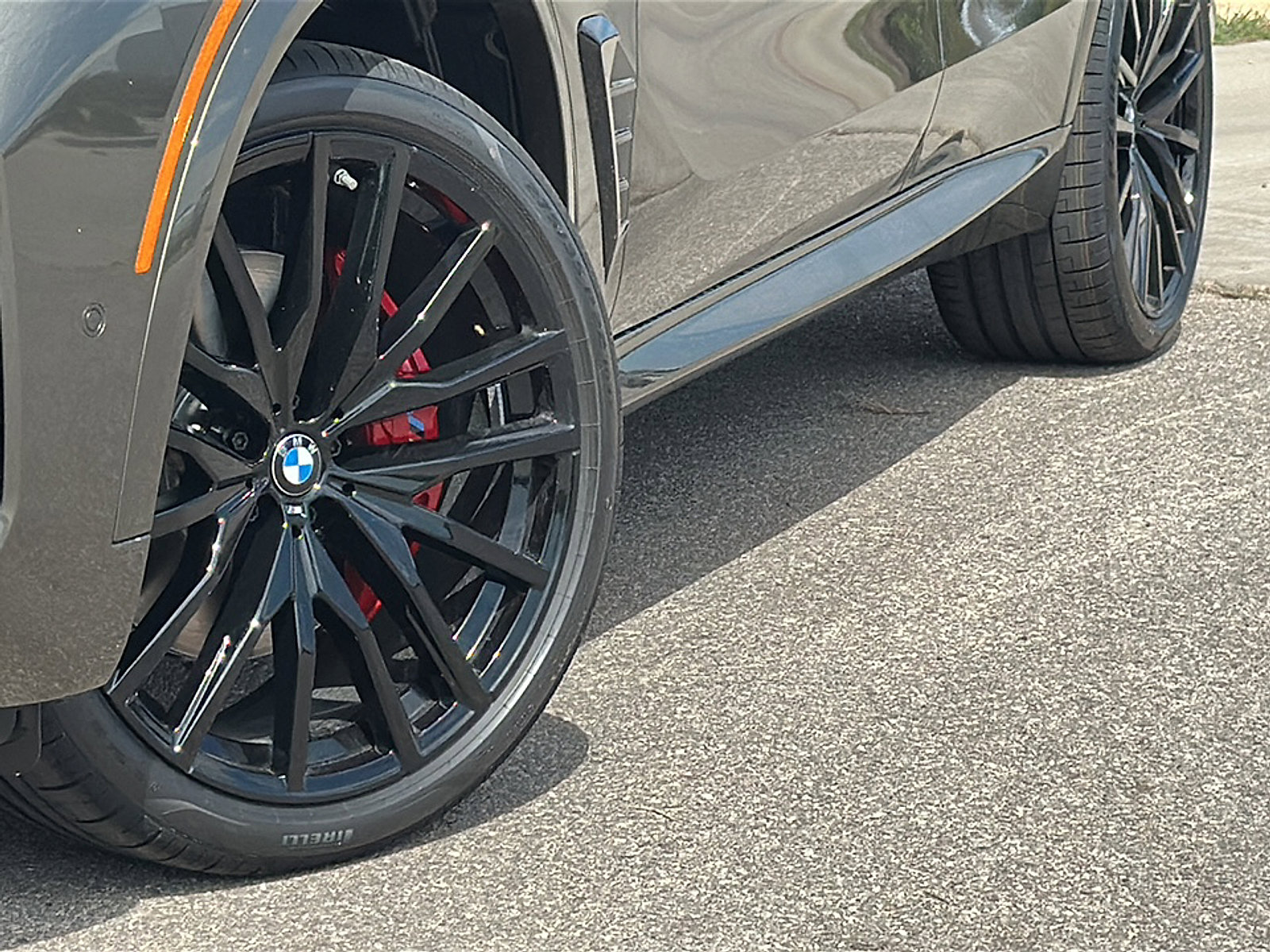 New 2026 BMW X5 sDrive40i w/ M Sport Package image 3