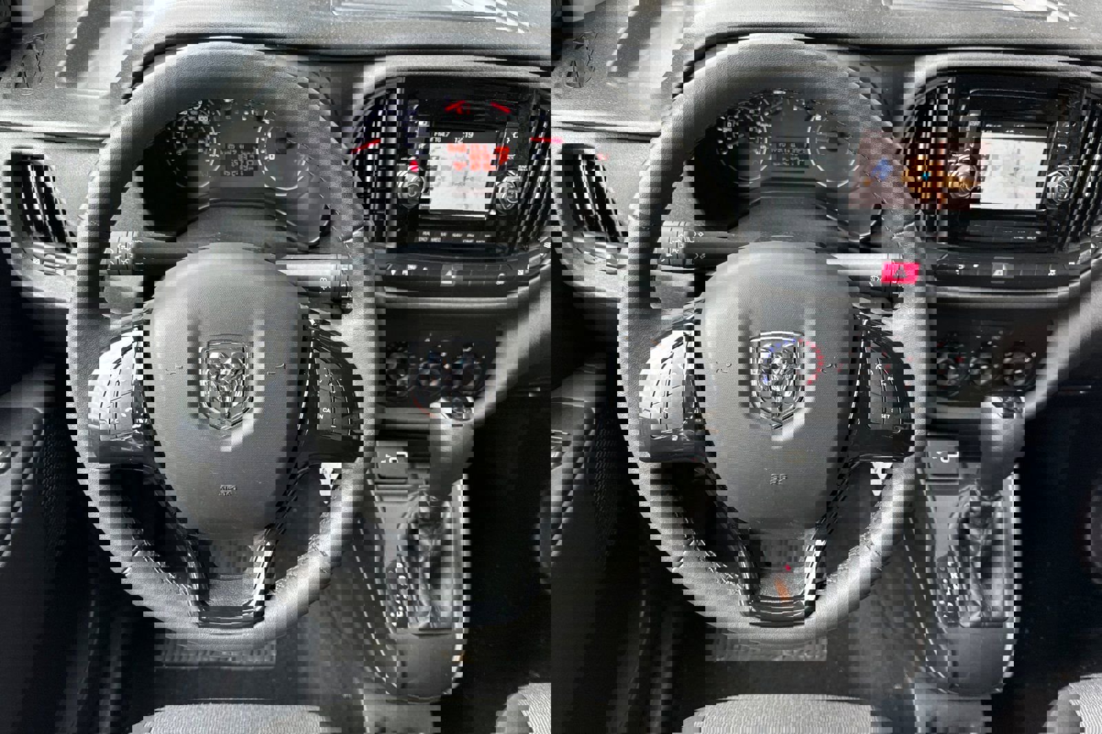 Used 2022 RAM ProMaster City Wagon image 16