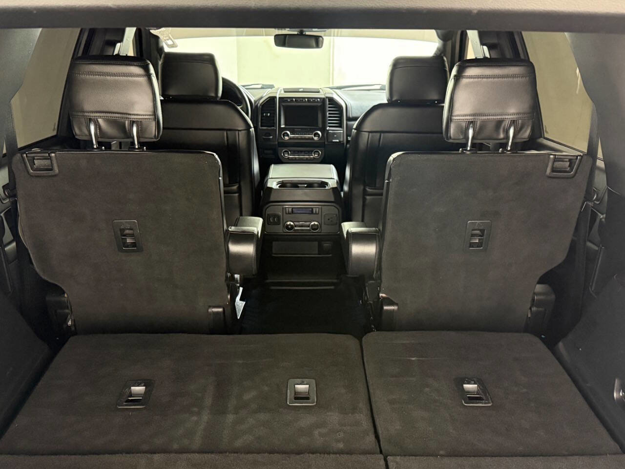 Used 2019 Ford Expedition Limited w/ Equipment Group 302A RWD image 23