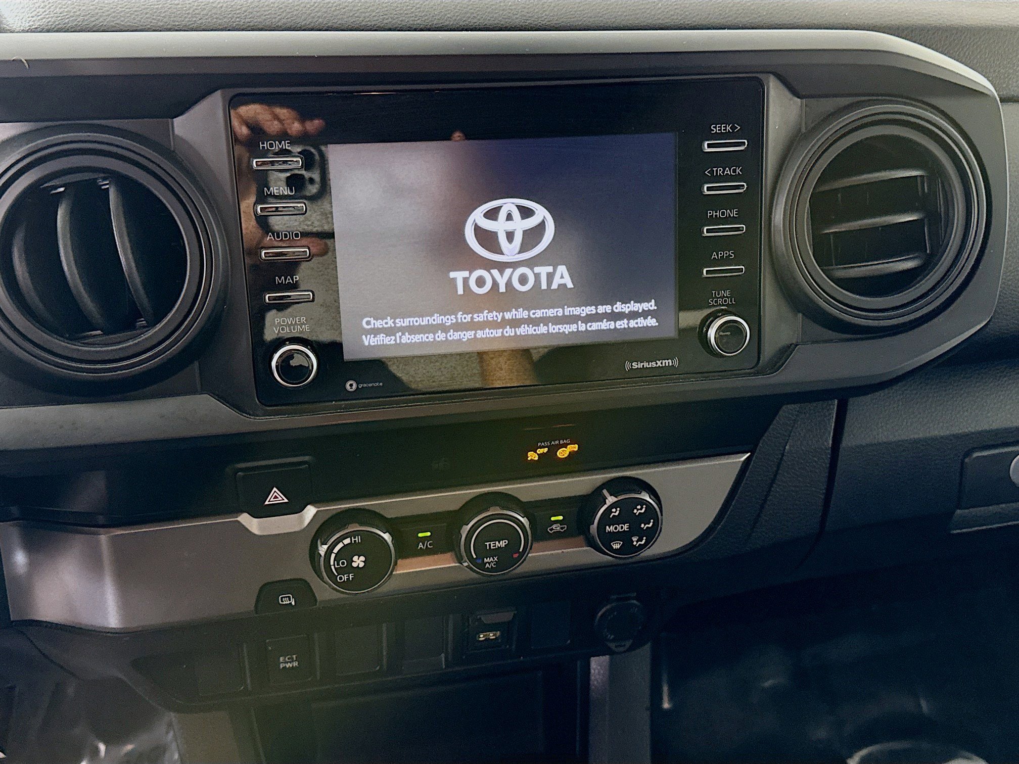 Used 2022 Toyota Tacoma SR image 18