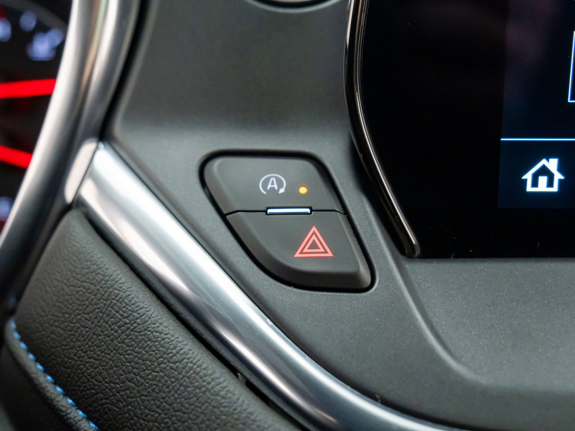 Used 2023 Chevrolet Blazer RS w/ Driver Confidence II Package image 29