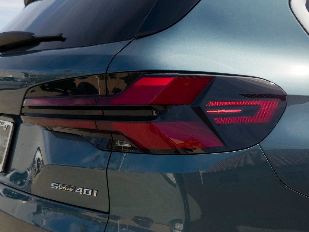 New 2026 BMW X5 sDrive40i image 4