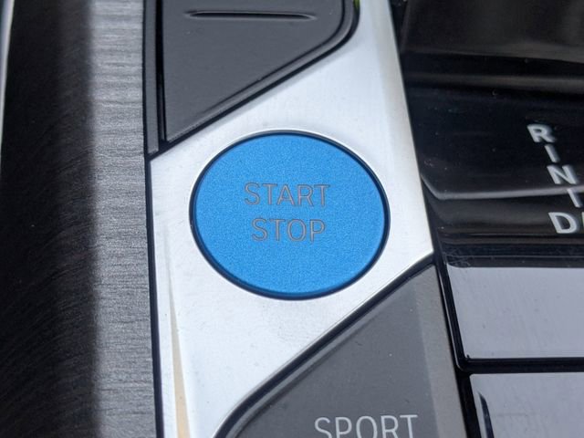 Used 2025 BMW i4 eDrive40 w/ Premium Package image 31