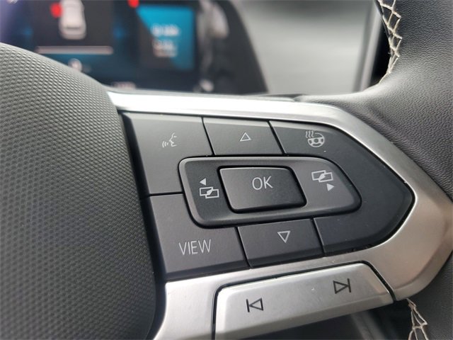 Certified 2025 Volkswagen Atlas Cross Sport SE image 24