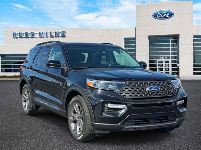 Used 2023 Ford Explorer XLT w/ Equipment Group 202A AWD/4WD image 1