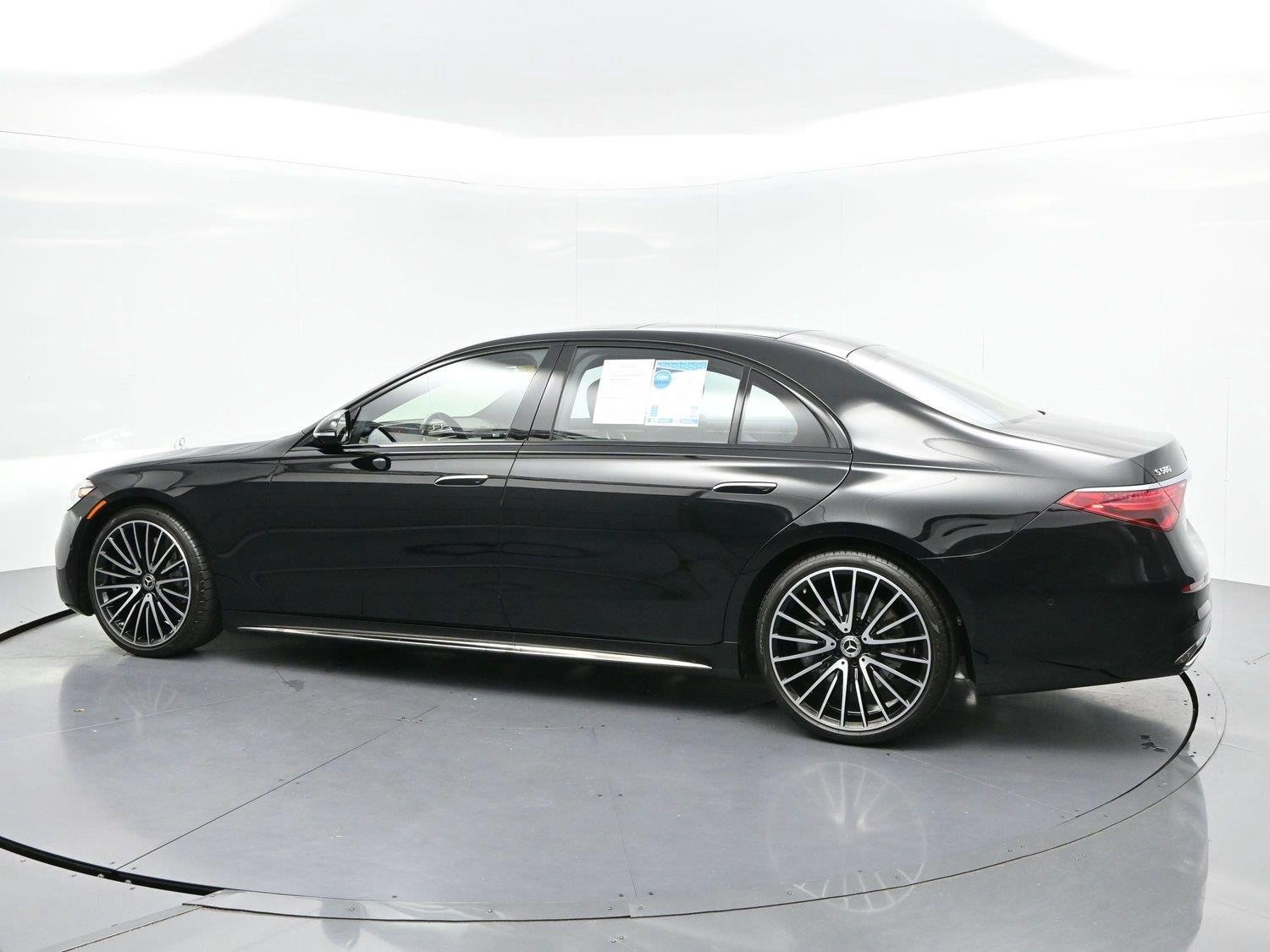 Used 2024 Mercedes-Benz S 580 4MATIC Sedan image 5