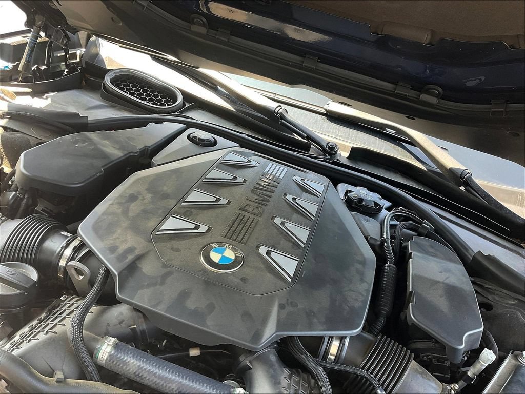 Used 2023 BMW 760i xDrive w/ Executive Package AWD/4WD image 30
