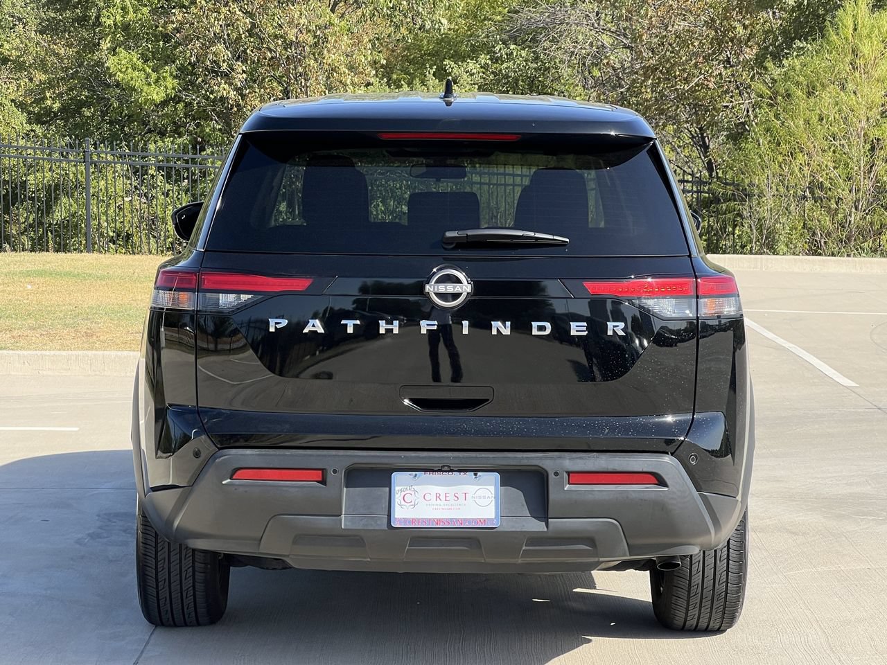 Used 2022 Nissan Pathfinder S FWD image 5