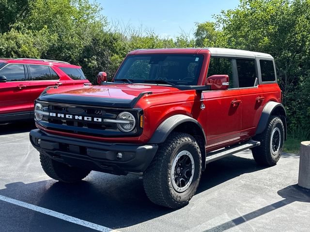 Used 2023 Ford Bronco Outer Banks w/ Sasquatch Package AWD/4WD image 14