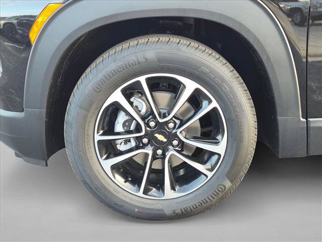 New 2026 Chevrolet TrailBlazer LT w/ LT Cold Weather Package FWD image 9
