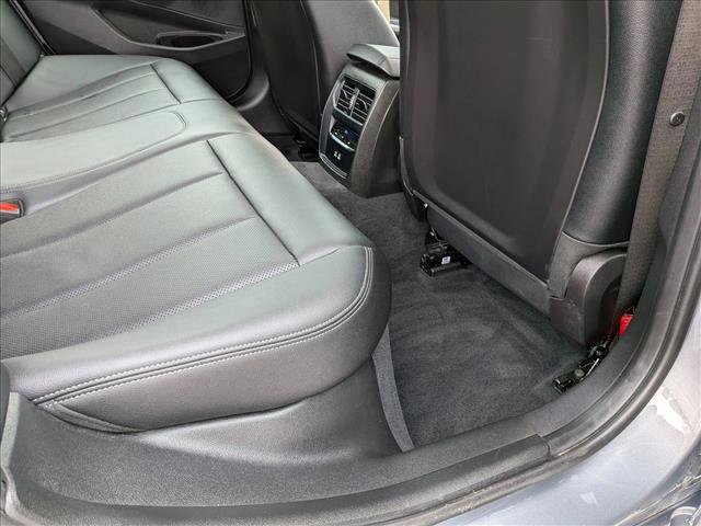 Used 2025 BMW 330i xDrive Sedan image 18
