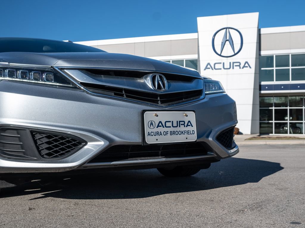 Certified 2018 Acura ILX w/ Premium Package image 3
