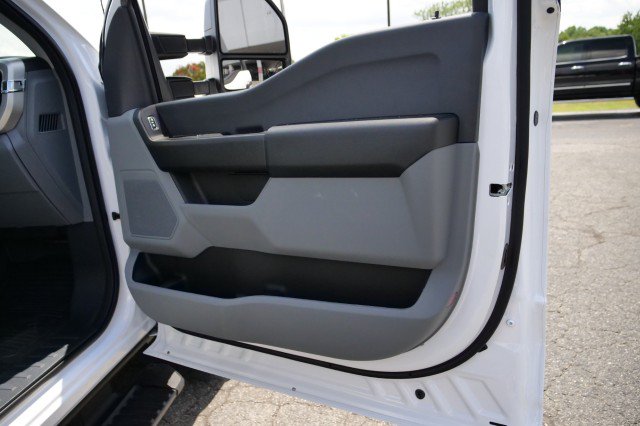 Used 2024 Ford F350 XL RWD image 33