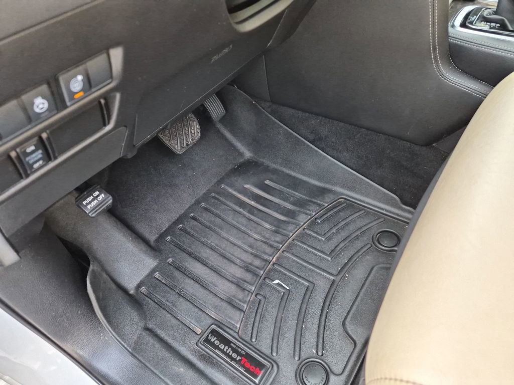 Used 2023 Nissan Armada Platinum RWD image 20