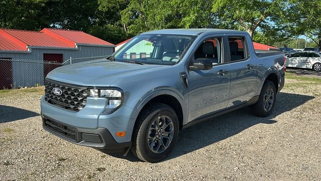 New 2026 Ford Maverick XLT w/ XLT Luxury Package AWD/4WD image 2