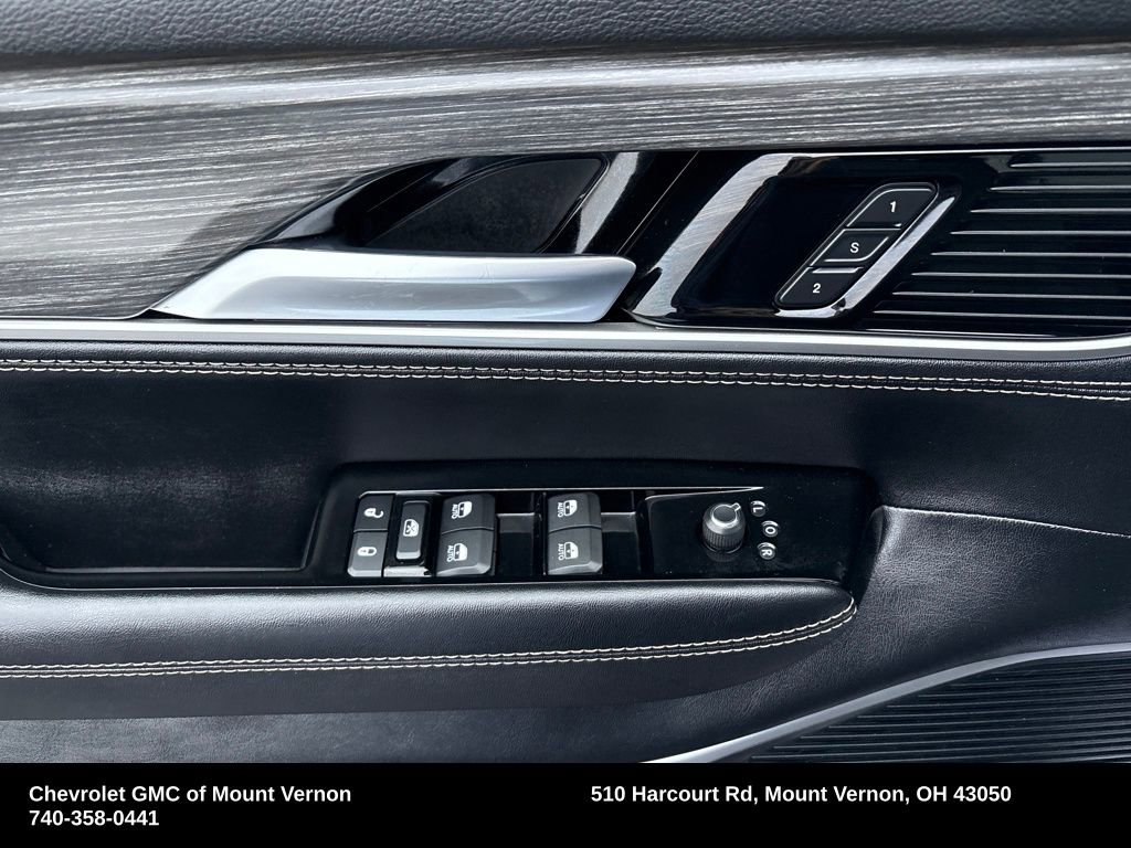 Used 2024 Jeep Wagoneer Series II w/ Flexible Seating Group image 13