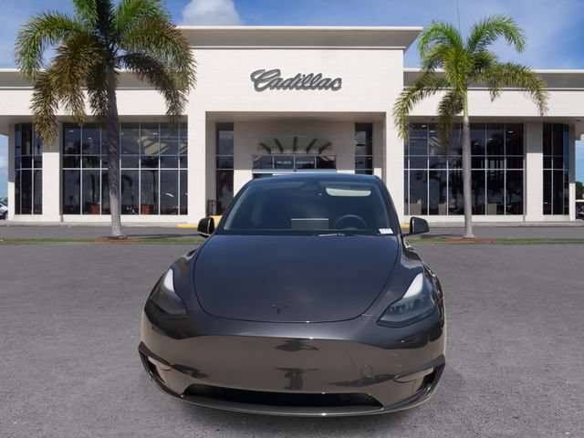 Used 2024 Tesla Model Y Long Range AWD/4WD image 4