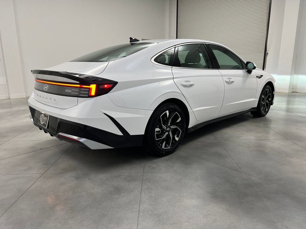 Used 2025 Hyundai Sonata SEL FWD image 9