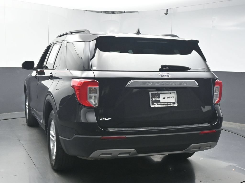 Used 2023 Ford Explorer XLT w/ Equipment Group 202A RWD image 6