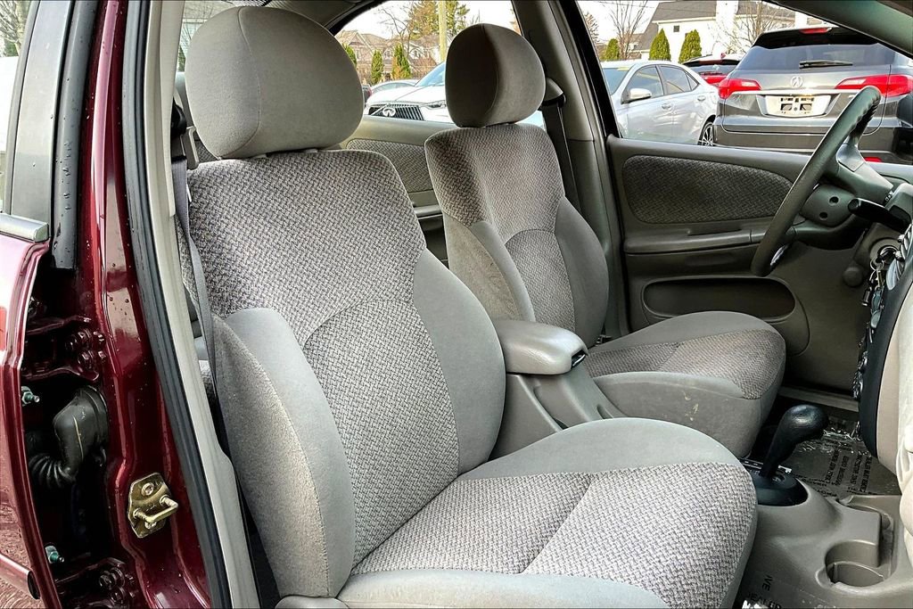 Used 2001 Dodge Neon Highline image 27