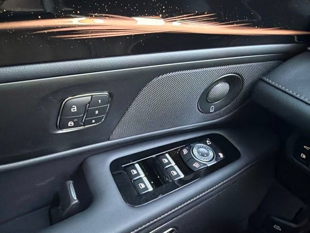 New 2026 Lincoln Nautilus Reserve AWD/4WD image 21
