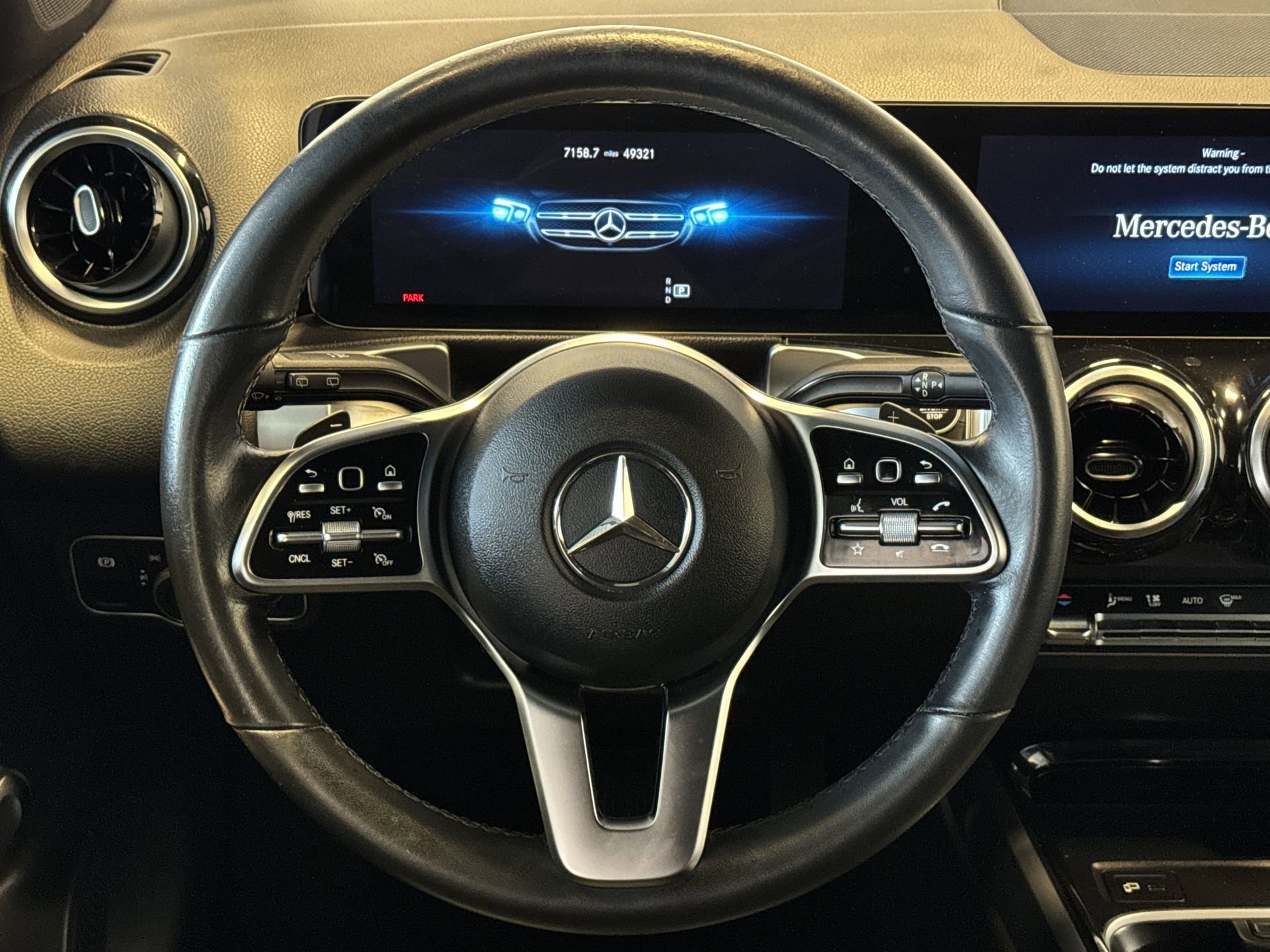 Used 2023 Mercedes-Benz GLB 250 4MATIC image 14
