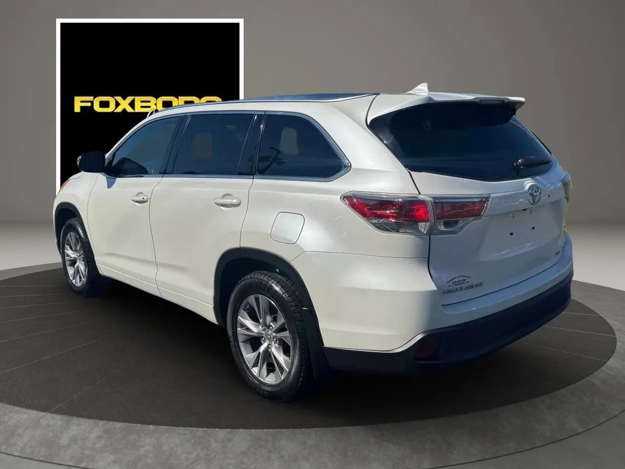 Used 2014 Toyota Highlander XLE AWD/4WD image 7