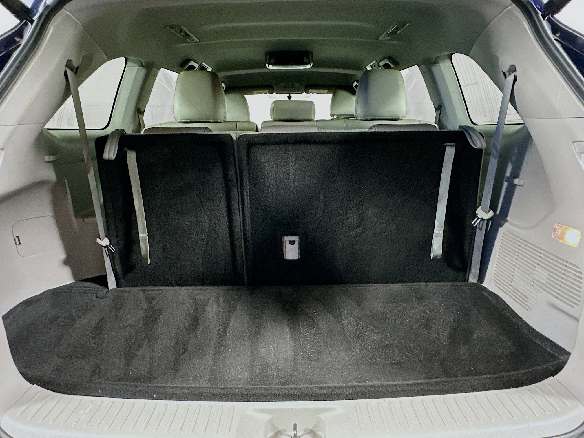 Used 2014 Toyota Highlander Plus FWD image 28