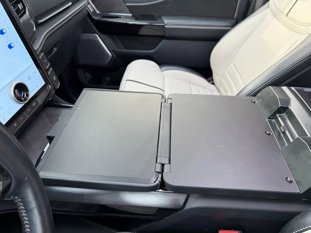 Used 2022 Ford F150 Lightning Platinum image 38