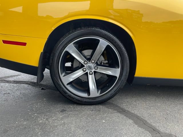 Used 2017 Dodge Challenger R/T Plus RWD image 38