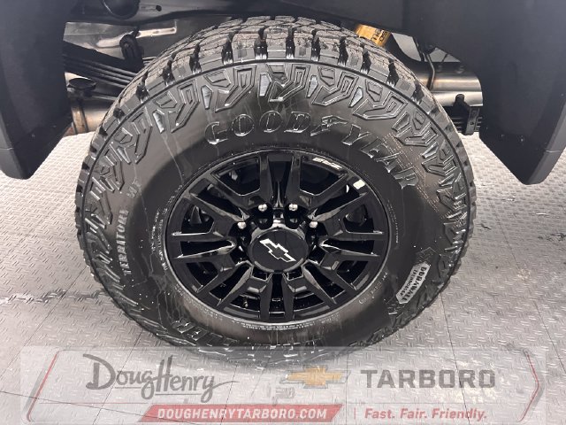 New 2026 Chevrolet Silverado 2500 ZR2 AWD/4WD image 18