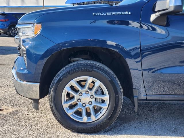 Used 2023 Chevrolet Silverado 1500 LT AWD/4WD image 8