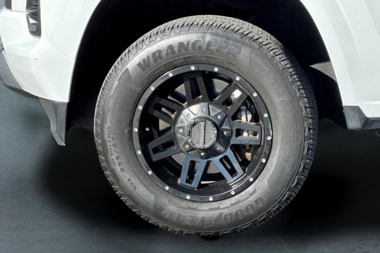 Used 2023 Chevrolet Colorado LT w/ LT Convenience Package image 31