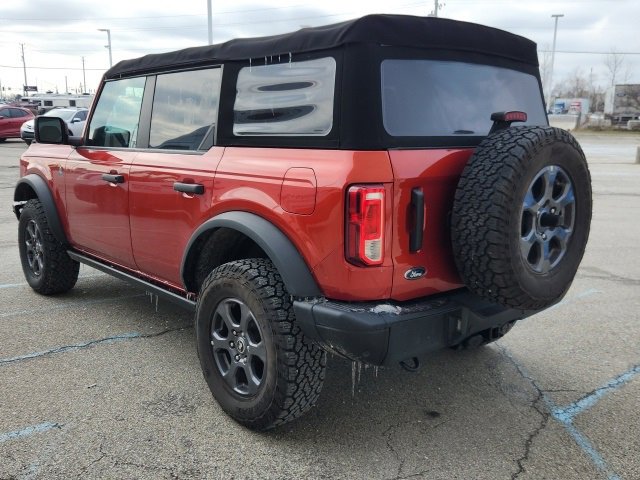 Used 2022 Ford Bronco Black Diamond image 3