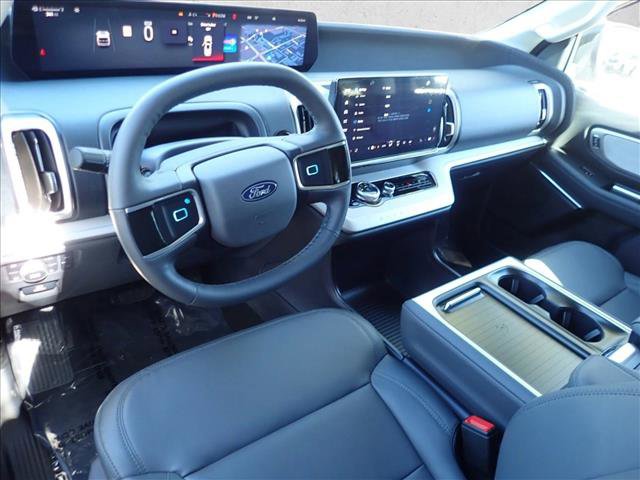 New 2026 Ford Expedition Active image 12
