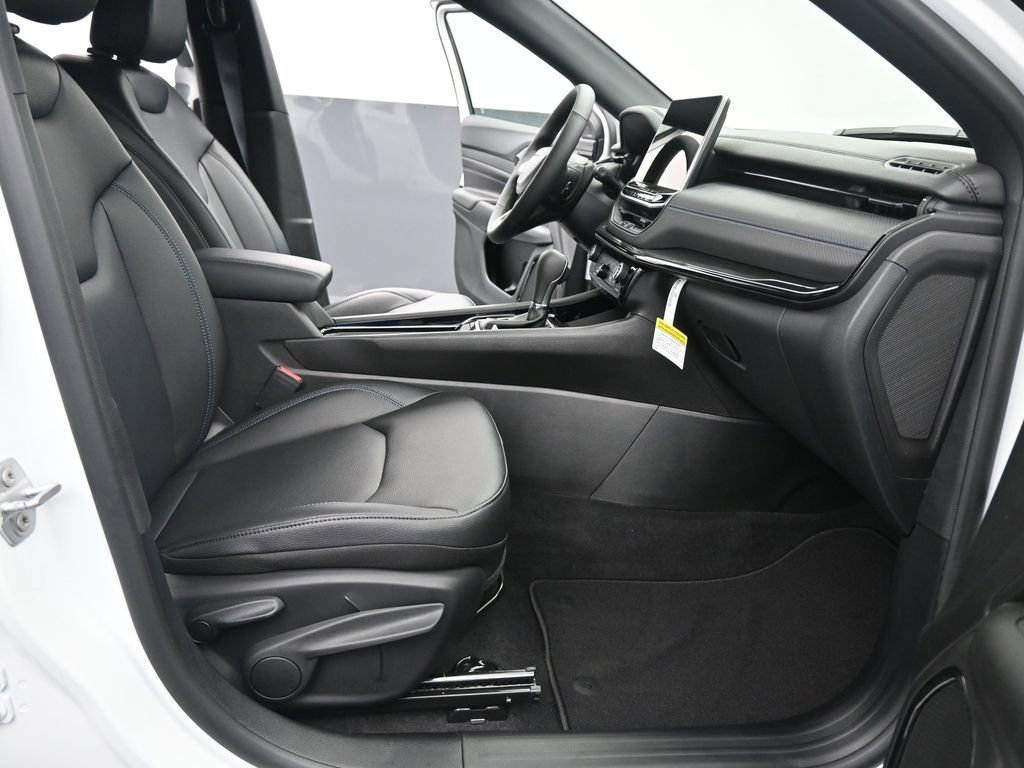 New 2026 Jeep Compass Limited image 18