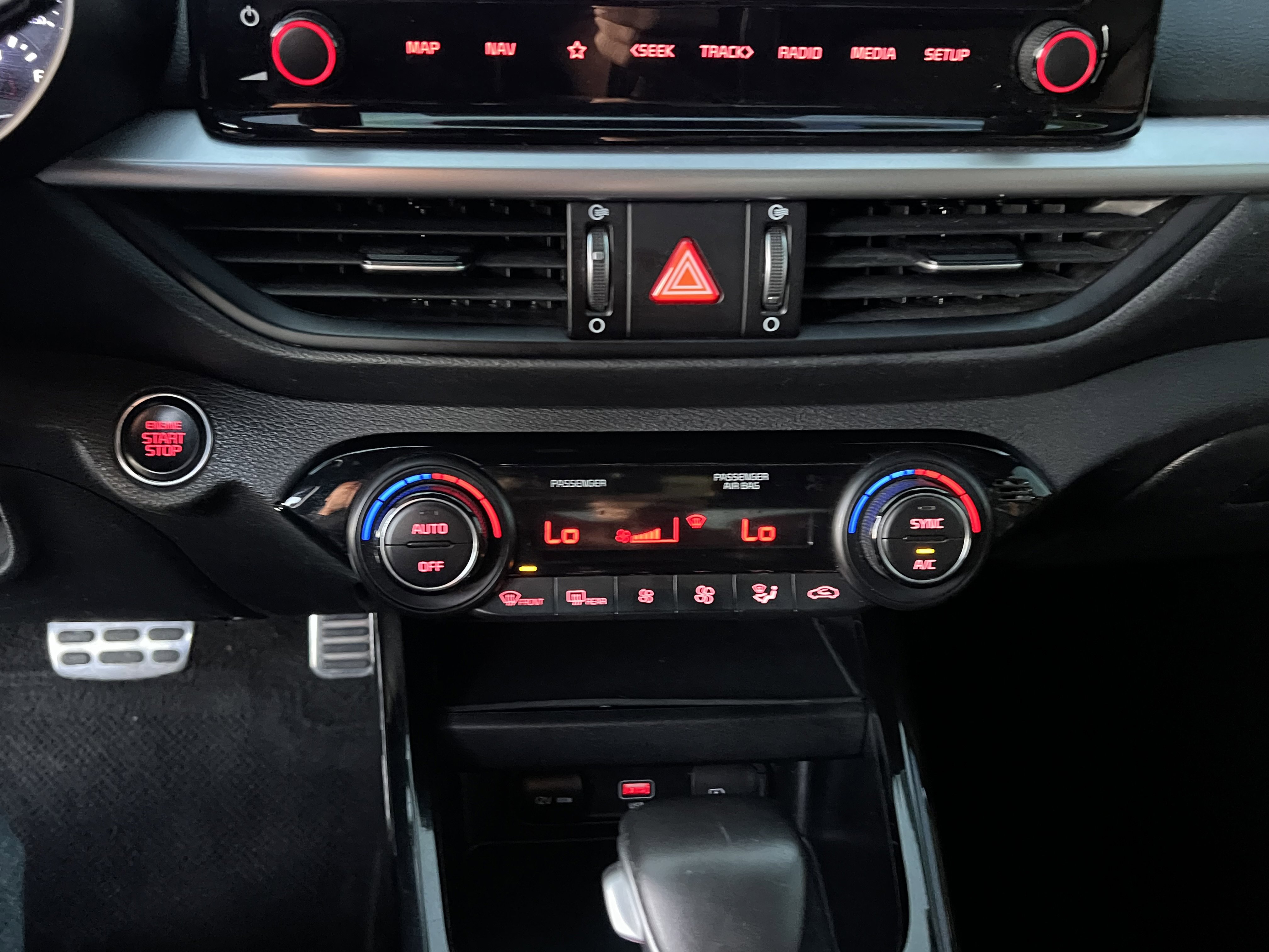 Certified 2024 Kia Forte GT-Line image 28