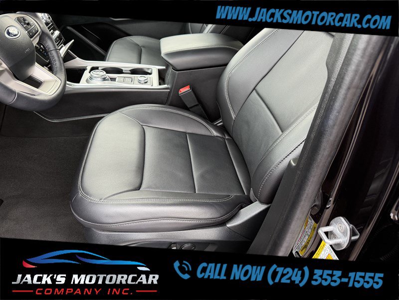 Used 2024 Ford Explorer Limited image 19