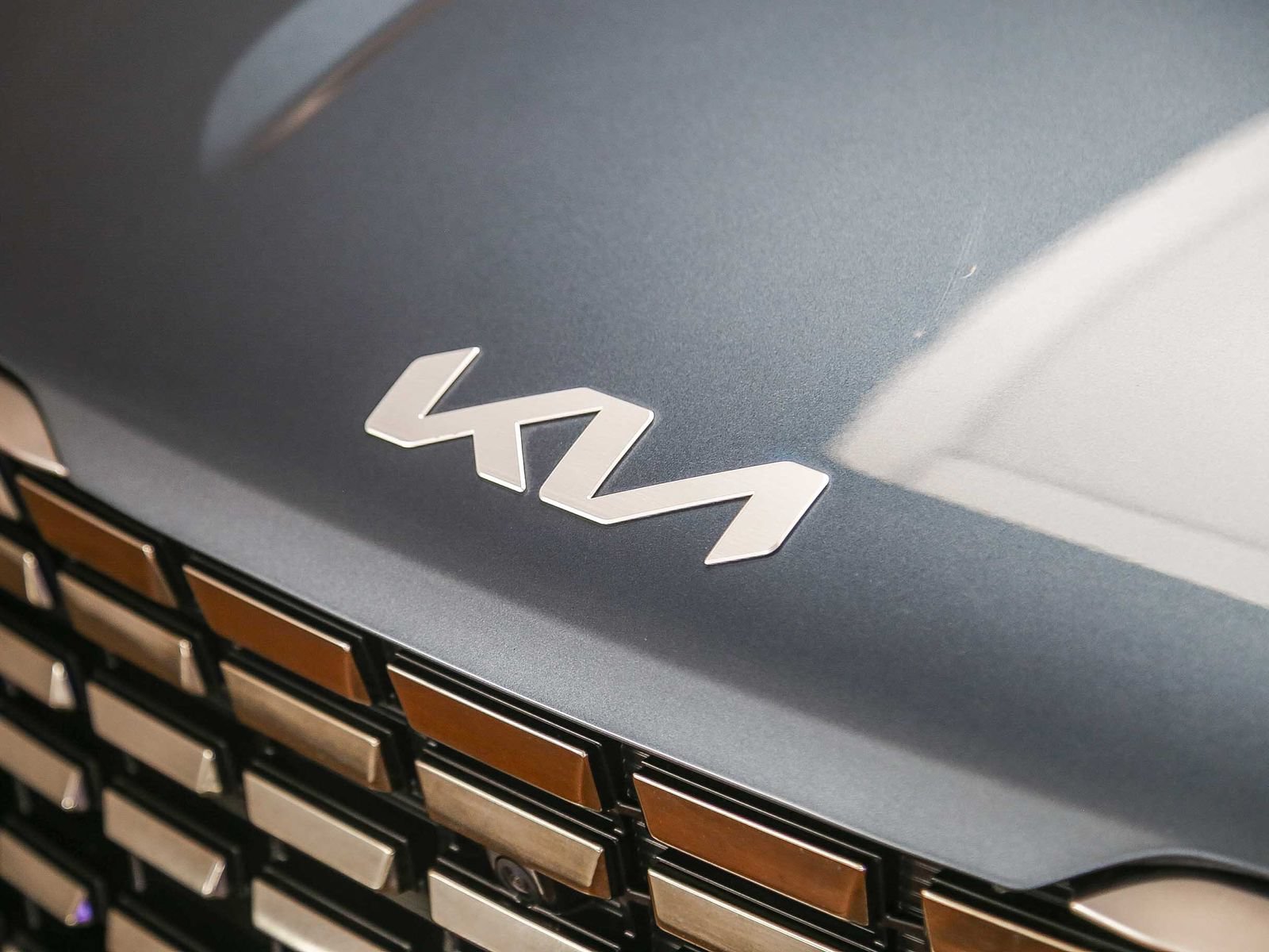 Used 2024 Kia Carnival SX Prestige FWD image 9