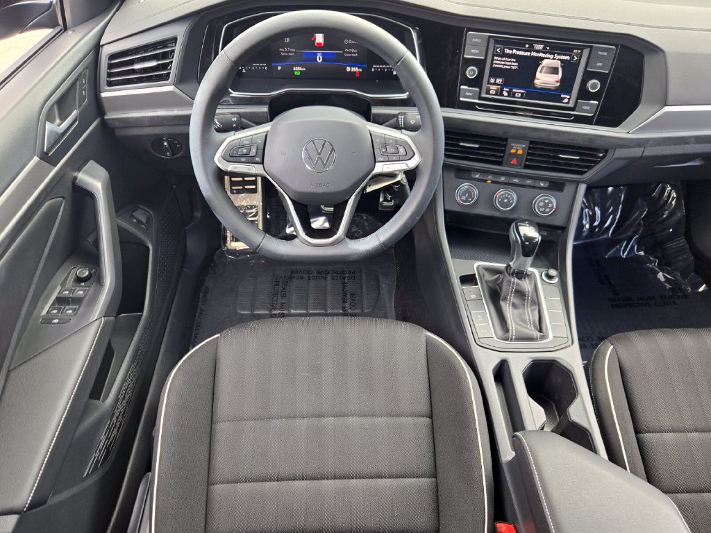 Certified 2024 Volkswagen Jetta Sport FWD image 14