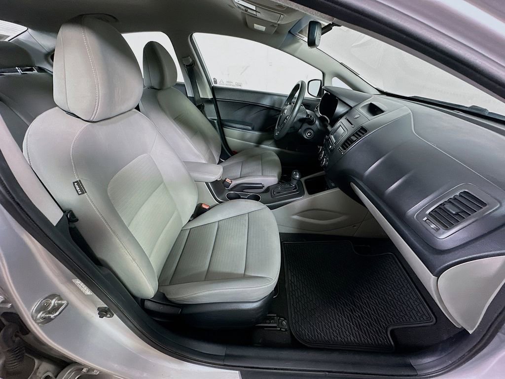 Used 2016 Kia Forte LX w/ LX Popular Package FWD image 11