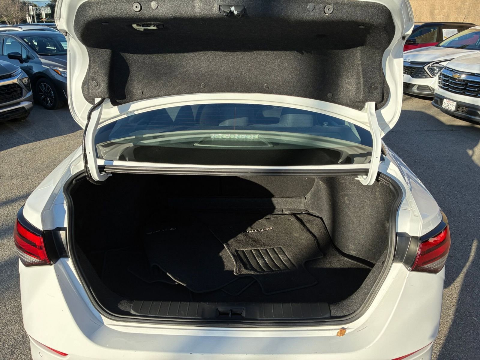 Used 2025 Nissan Sentra S image 29